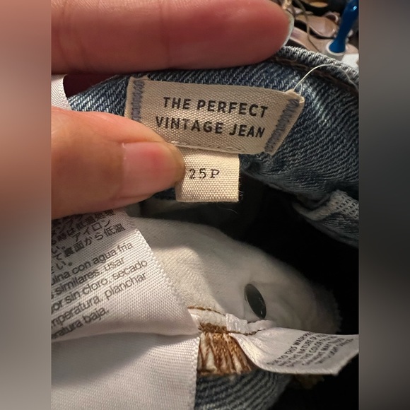 Madewell The Perfect Vintage Jean Cropped Distressed Light Wash Size 25P - Picture 7 of 9
